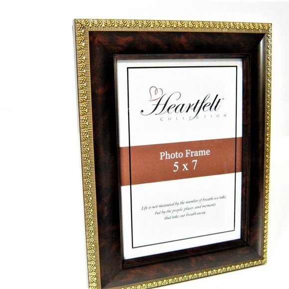𝅺Cherry Wood Gold Embossed Photo Frame picture holder for 5x7 photo- New - Picture 5 of 5